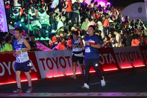 BIB: 45294, 042
                            <button type="button" onclick="openModal(23199609)" class="btn btn-primary btn-sm float-right btn-popup" data-toggle="modal" data-target=".modal-high-quality">
                        <i class="fas fa-shopping-cart"></i> Add to Cart
                    </button>
                                            <button type="button" onclick="isThisMe(23199609, true)" class="btn btn-success btn-sm float-right btn-popup btn-isme hidden" data-toggle="tooltip" data-placement="bottom" title="นี่คือรูปของคุณใช่ไหม คลิกที่นี่เพื่อเอาเข้าอัลบั้ม">
                        <i class="fas fa-plus"></i> Add to album
                    </button>
                    <button type="button" onclick="isThisMe(23199609, false)" class="btn btn-warning btn-sm float-right btn-popup btn-isnotme hidden">
                        <i class="fas fa-ban"></i> Remove from album
                    </button>